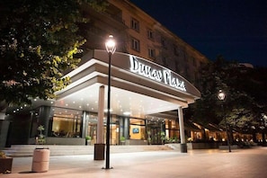 Exterior - Danube Plaza Hotel (Ruse)