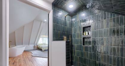 Luxury Stay in Elizabethtown