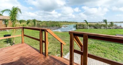 ⛵️Lakefront Cabin 10min toBEACH/Dogs 🐶OK/Kayak/#408