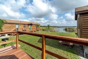 Terrace/patio - Lakefront Cabin 10min toBEACH/Dogs OK/Kayak/#409 (Seminole)