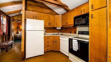 微波炉、烤箱、炉灶、洗碗机