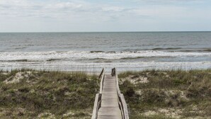 Nær stranden