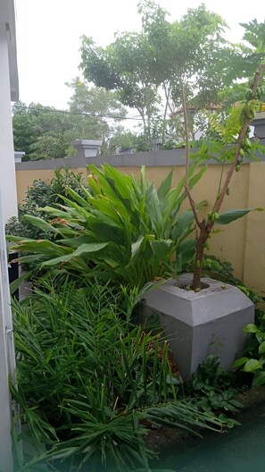 Standard Double Room, 1 Double Bed, Non Smoking, Private Bathroom | Garden view