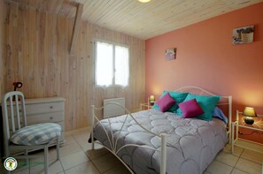 3 Schlafzimmer, Bügeleisen/Bügelbrett, Reisekinderbett