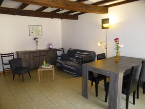 Interior - Le Moulin Neuf - Les Lilas (CHALANDRAY)