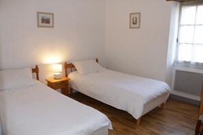 2 bedrooms