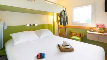 Masa, dizüstü bilgisayar çalışma alanı, güneşlik/perde, ses yalıtımı