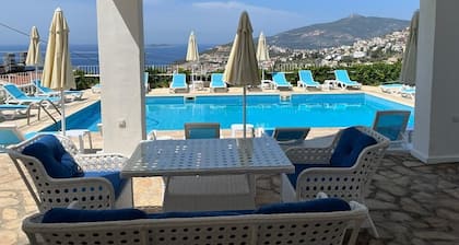 Marquis Blue Hotel