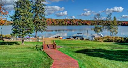Lake Access Condo in Eagle River w/ complimentary kayaks, canoes, and row boats.