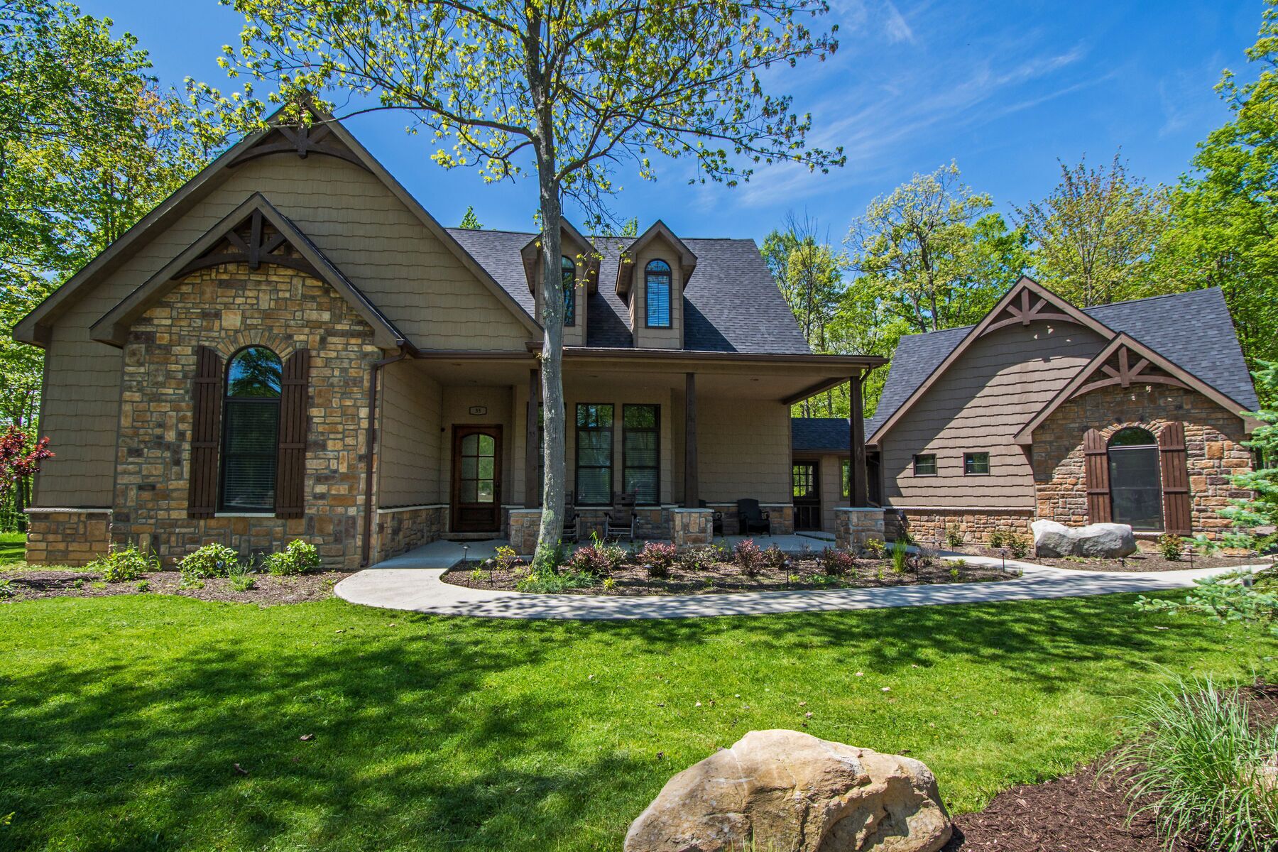 Nhà (5 Bedrooms) | Ngoại thất