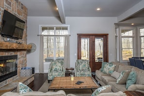House (5 Bedrooms) | Property amenity