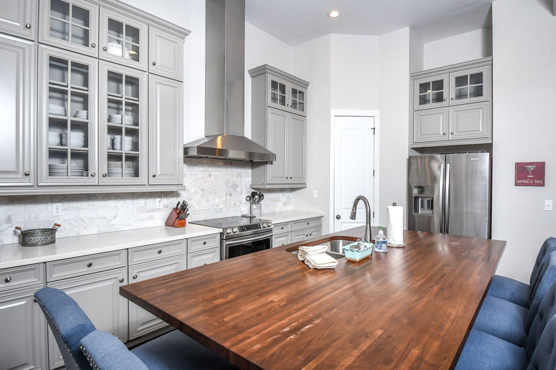 House (5 Bedrooms) | Property amenity