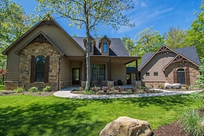 House (5 Bedrooms) | Front of property