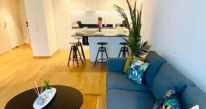 Luxury Brand New Flat w. Terrace&Parking