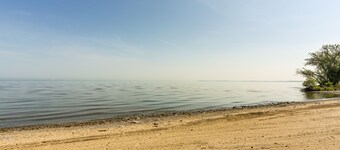 Dog-Friendly Port Clinton Home: Walk to Lake Erie!