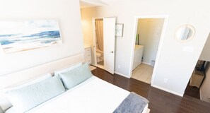 1 bedroom, iron/ironing board, free WiFi, bed sheets - Starfish Wishes at Cove View Condos (Galveston)