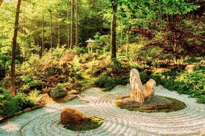 Property grounds - Private*Zen*SwimSpa*ChefKitchen* (Townsend)