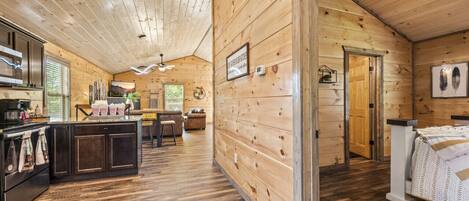 3 chambres, lit parapluie, Wi-Fi, draps fournis