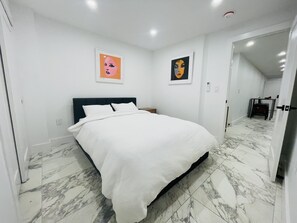 2 quartos, ferros/tábuas de passar roupa, Wi-Fi, roupa de cama