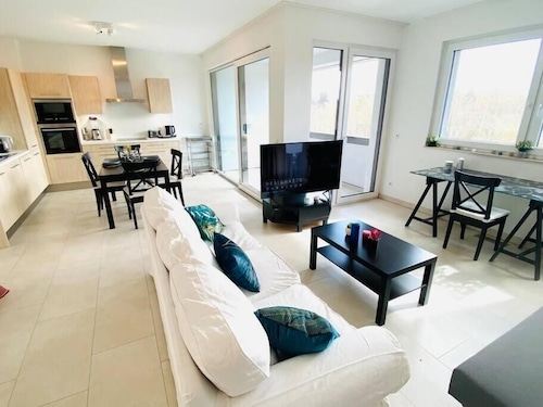 Spac. Flat -Kirchberg w Parking&Terrace