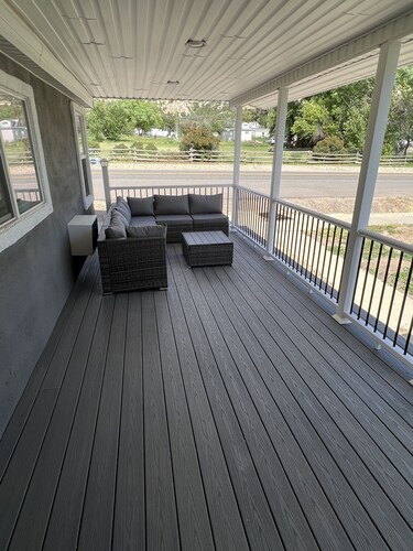 Cozy Home Between Zion & Bryce Canyon