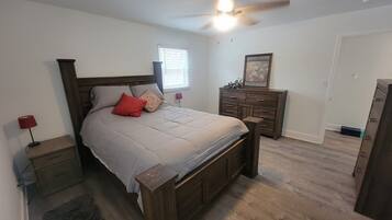 3 chambres, fer et planche Ă repasser, Wi-Fi gratuit, draps fournis
