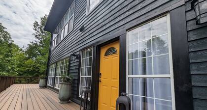 Spacious and Serene Smoky Mountain Retreat- the Perfect Launch for the Dragon!