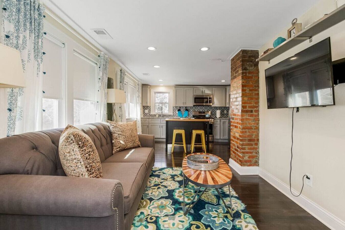 Téléviseur connecté, foyer