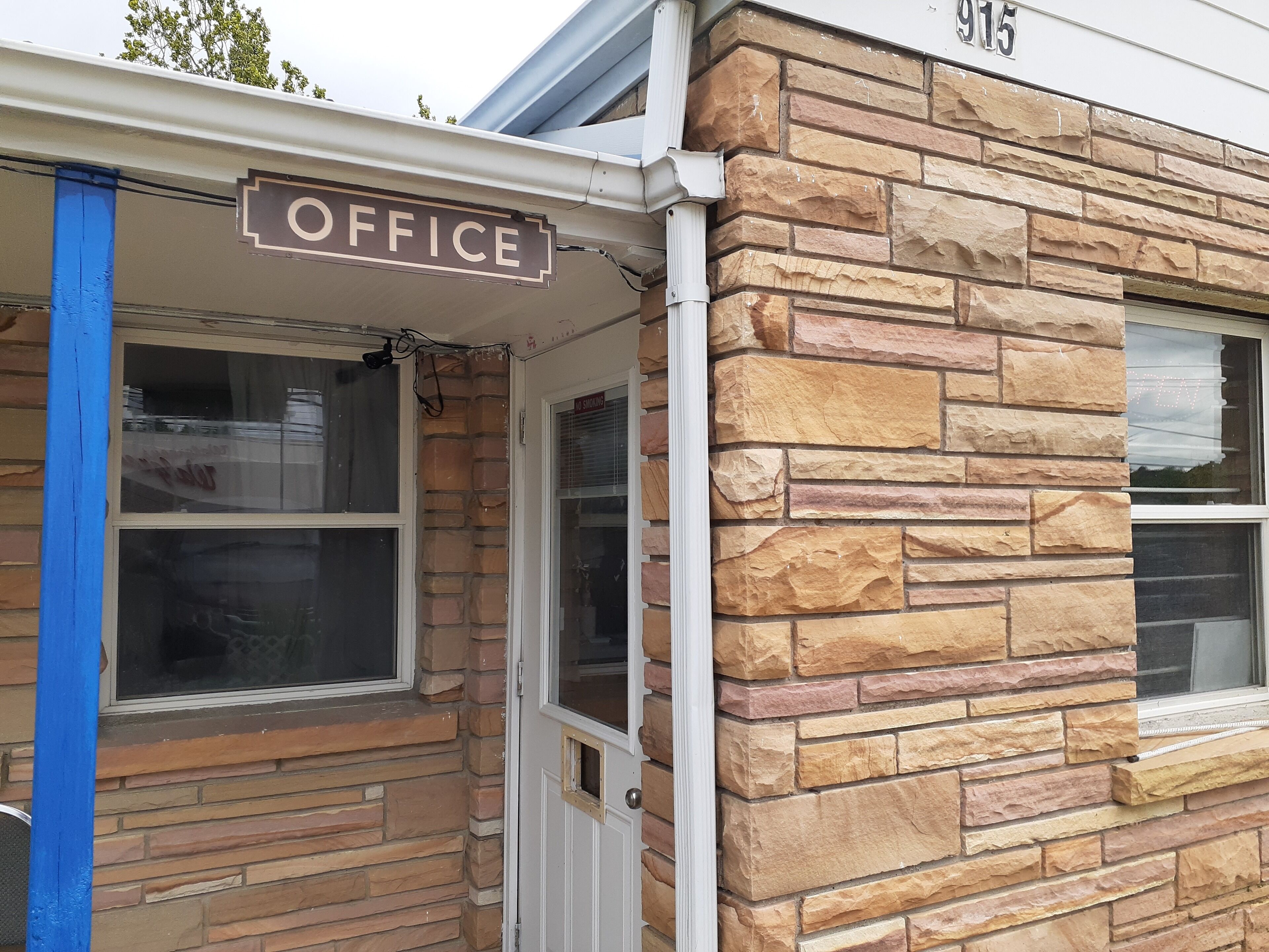 SCENIC RIVER INN MOTEL — photo 11
