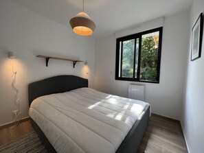 4 chambres, fer et planche à repasser, Wi-Fi gratuit