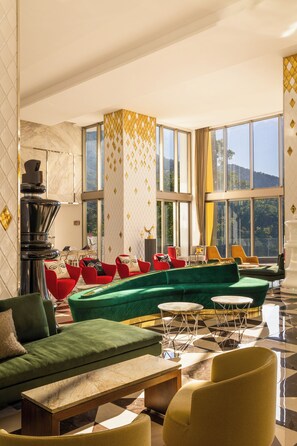 Sala de estar en el lobby