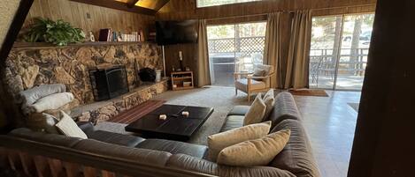 Fernseher, Stereoanlage