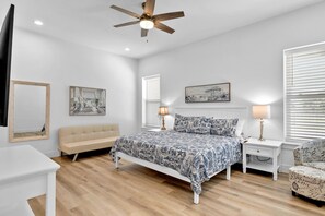 4 soverom, strykejern/-brett, wi-fi (inkludert) og sengetøy