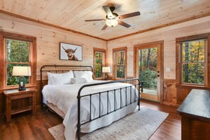 3 bedrooms, WiFi, bed sheets
