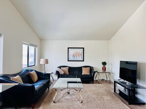 Smart TV - Downtown Oasis (Anchorage)