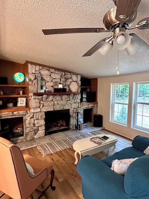 Smart TV, fireplace, video games, DVD player