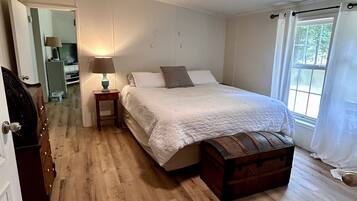 3 chambres, fer et planche à repasser, accès au Wi-Fi (inclus)