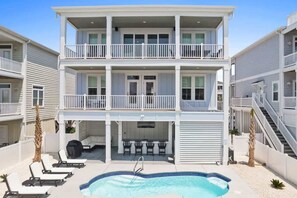 Exterior - Blue Heaven by Brunswick Vacation Rentals: Home with Heated pool & Beach Club (Ocean Isle Beach)