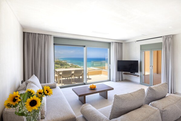 Panoramic Villa | In-room safe, individually furnished, desk, blackout curtains - Dedalos Touch Boutique Hotel (Rethymno)