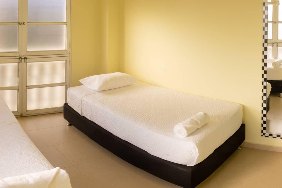 Design Room (1) | 1 bedroom, soundproofing, free WiFi, bed sheets