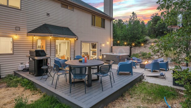 Unclassified image, 1 of 18, button - Zion Luxe Family Escape: HotTub, Games, Sleeps 14 (Glendale)