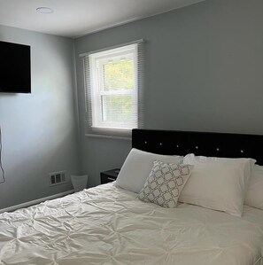 4 chambres, fer et planche à repasser, Wi-Fi gratuit, draps fournis