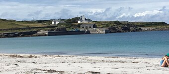 (Family and pet friendly), Inishmore, Aran Islands, Large spacious property!