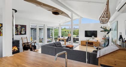 Cozy and large summer house near Roskilde Fjord