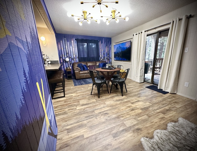 Only 2 Blocks From Resort Base! 2b-2ba-fully Remodeled! - 뉴멕시코