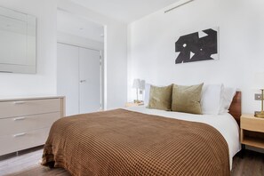 1 chambre, fer et planche à repasser, Wi-Fi, literie fournie