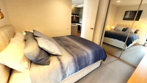 1 室のベッドルーム、アイロン / アイロン台、WiFi、ベッドシーツ