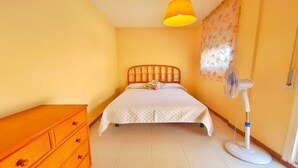 3 bedrooms, iron/ironing board, Internet - VACAY Apartamento Costamar (L'ESCALA)