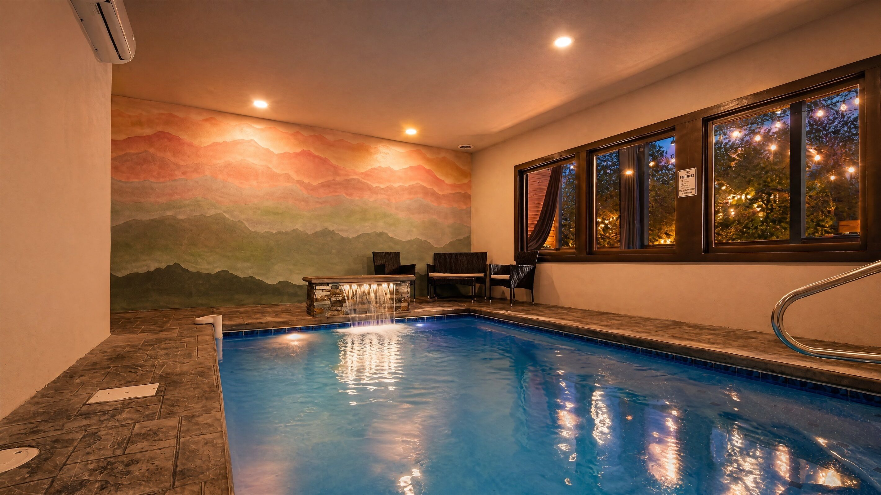 Piscina coperta, una piscina riscaldata