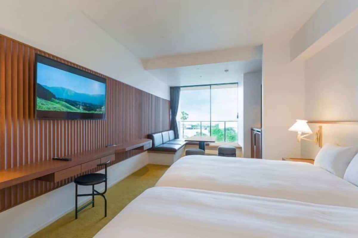 1 bedroom, in-room safe, free WiFi, bed sheets